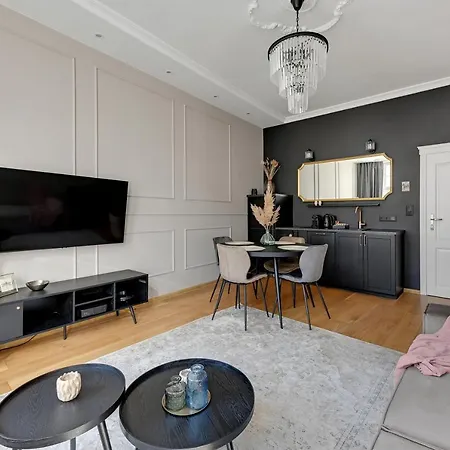 Old Town Ogarna Iv Glamour By Downtown Apartment